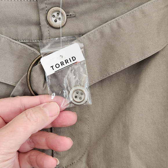 Torrid Utility Skirt - Picture 3 of 4